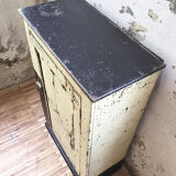 Patinated workshop furniture