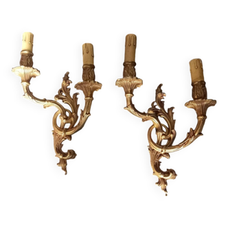 Paire d'appliques murales en bronze style louis xv