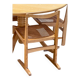 Table à manger circulaire en orme des années 50 et 4 chaises en rotin, ensemble original des années 1960.