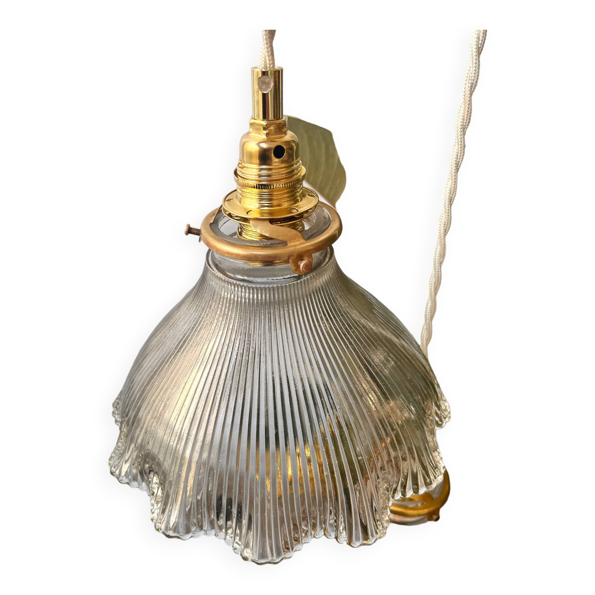 Suspension en verre holophane vintage - 2 disponibles