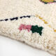 Tapis berbère marocain azilal écru à motifs colorés 164x123cm