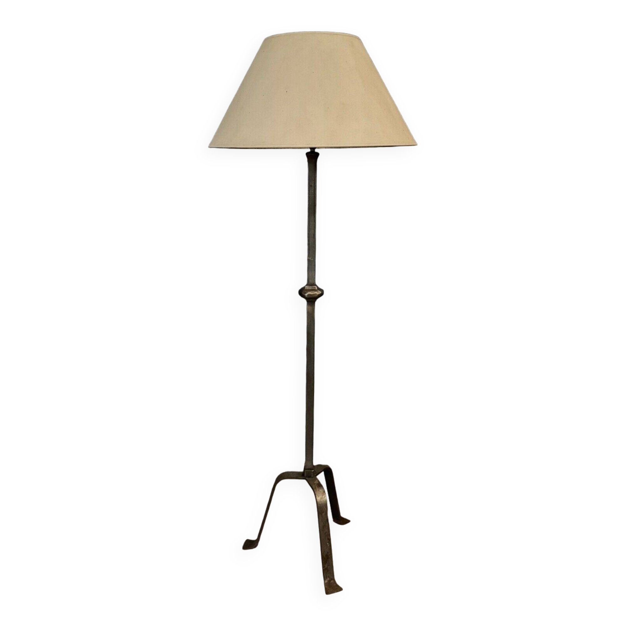 Brutalist ironwork floor lamp 1970 tripod base