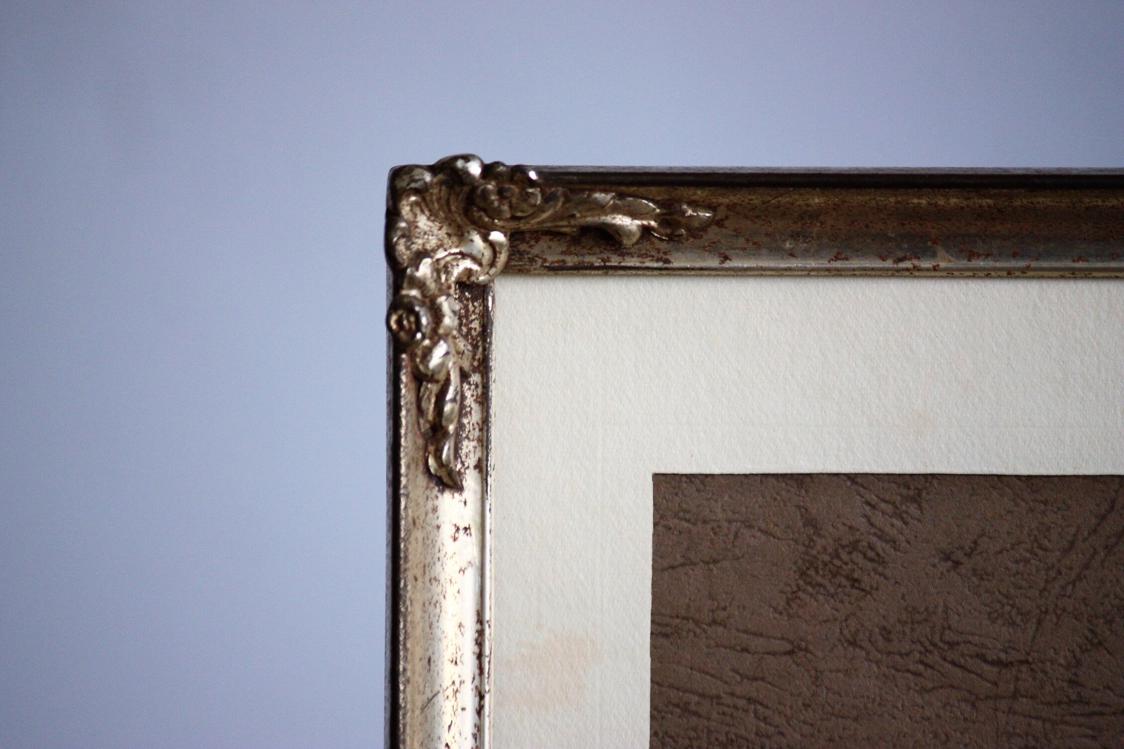 Baroque style photo frame