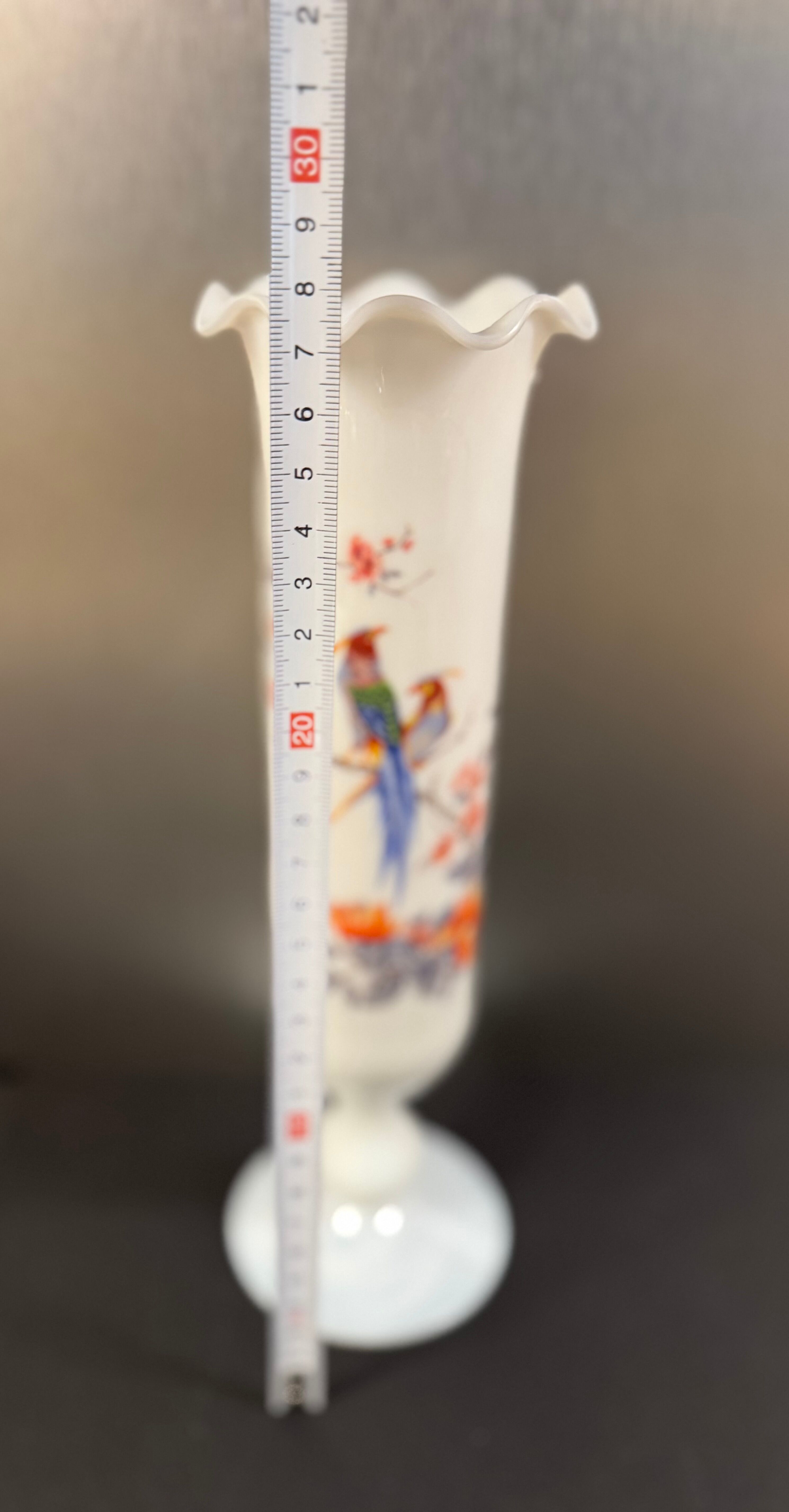 Italian vase in opaline