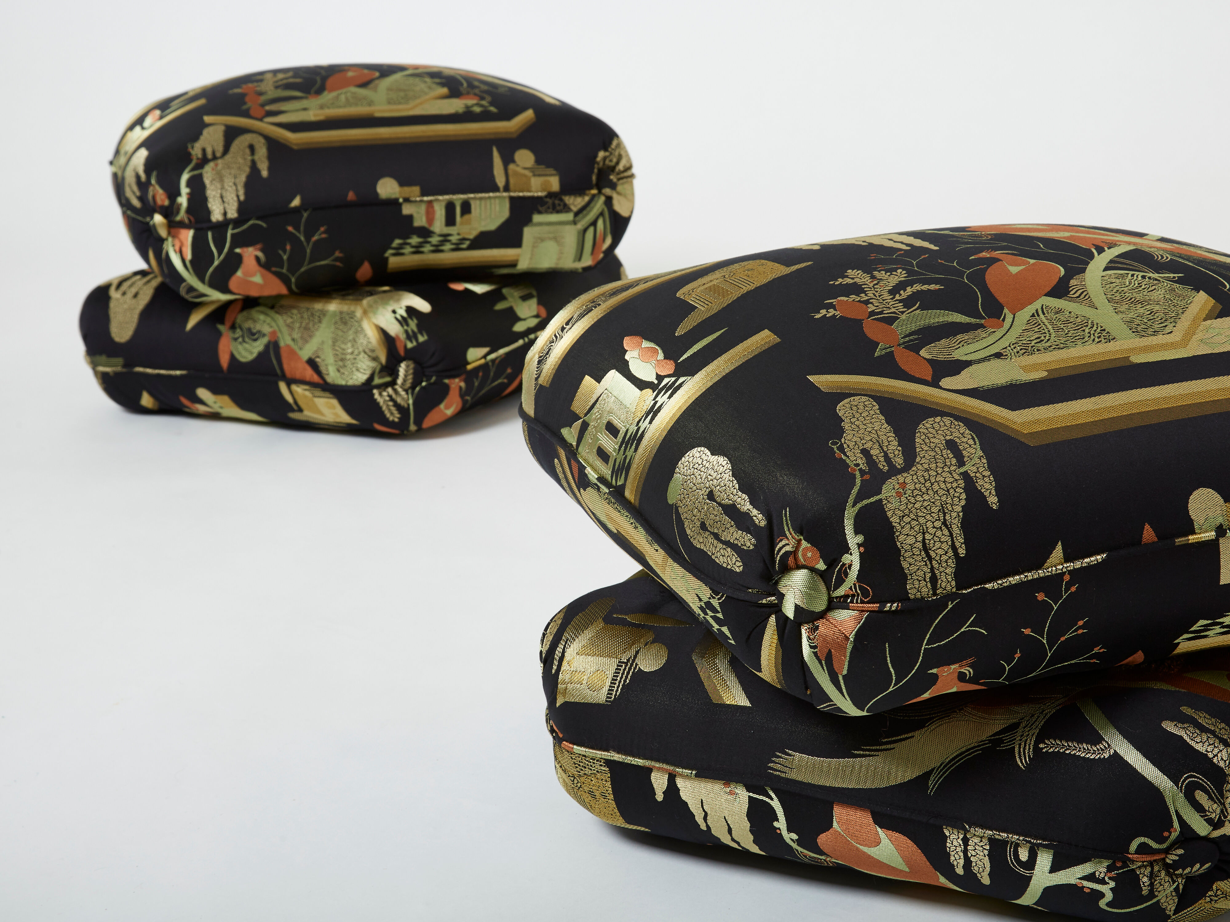 Jacques Charpentier pour Jansen paire de poufs Métaphores 1970 – Maison Cedric