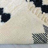 Handmade Moroccan rug in wool 250cm x 150cm