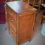 Dresser with feet compass