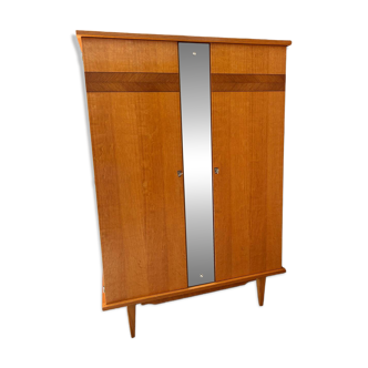 Vintage 70s wardrobe