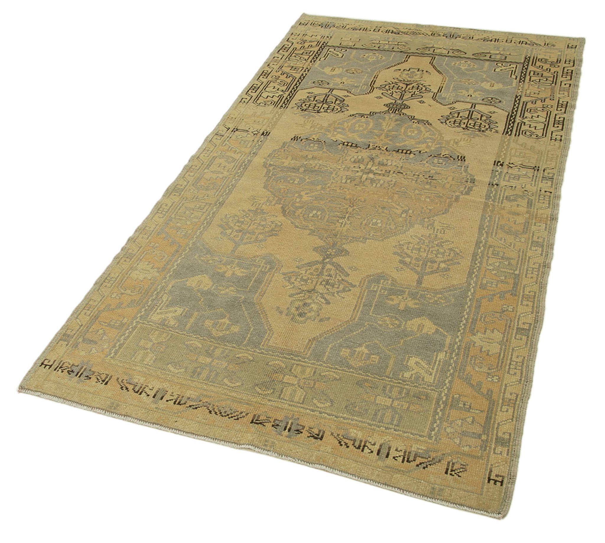 Tapis décoratif beige turc noué à la main 105 cm x 210 cm 1950s