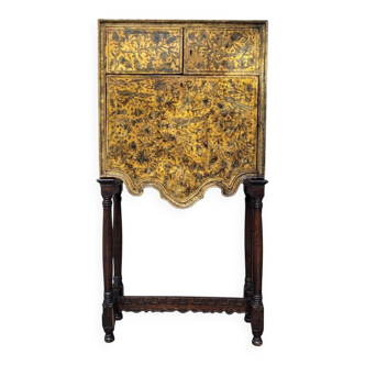 Cabinet of gilded and silvered leather, Art Nouveau, circa 1920 – Spain