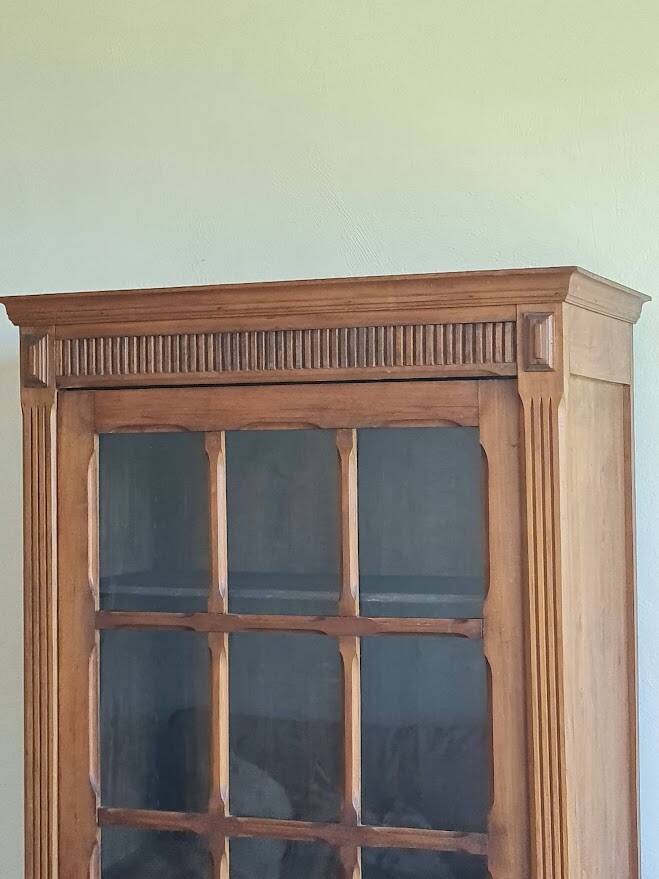 Antique Parisian glass cabinet in the style of a hosier