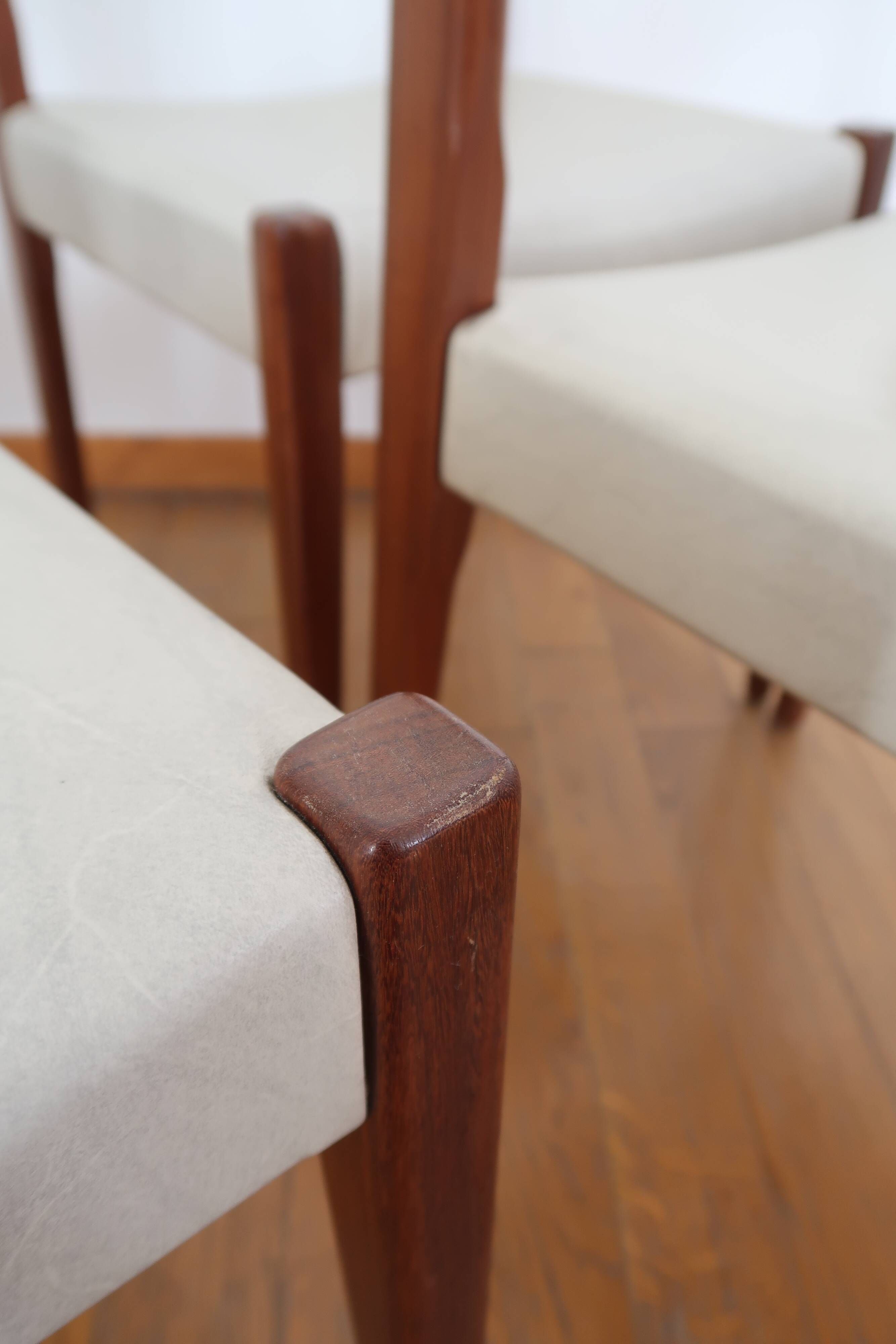 4 Scandinavian teak chairs 70