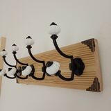 Vintage style wall coat rack in raw wood & metal – 4 double hooks – 45 cm