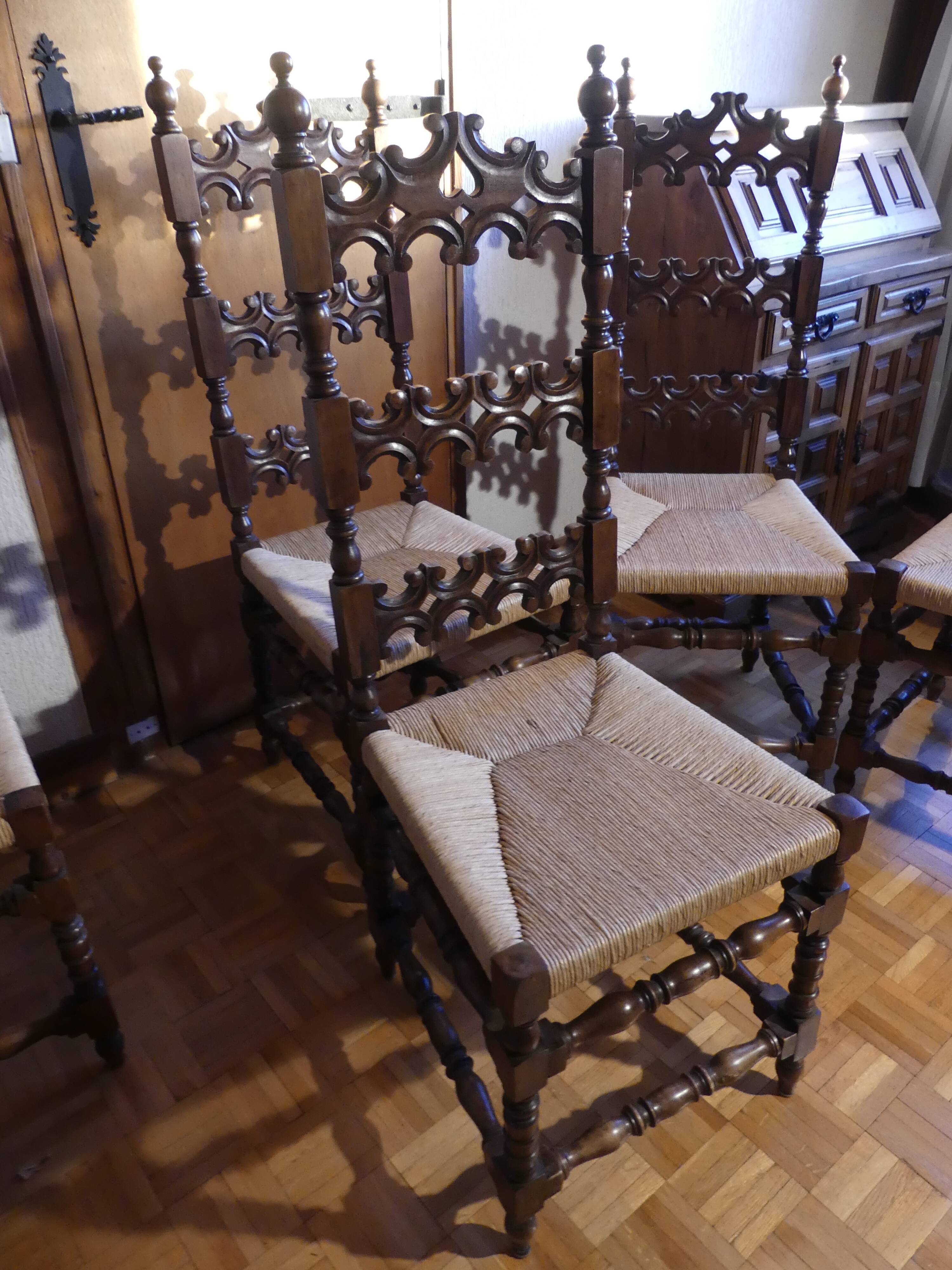 Set of 6 Spanish Baroque Renaissance chairs, straw seat