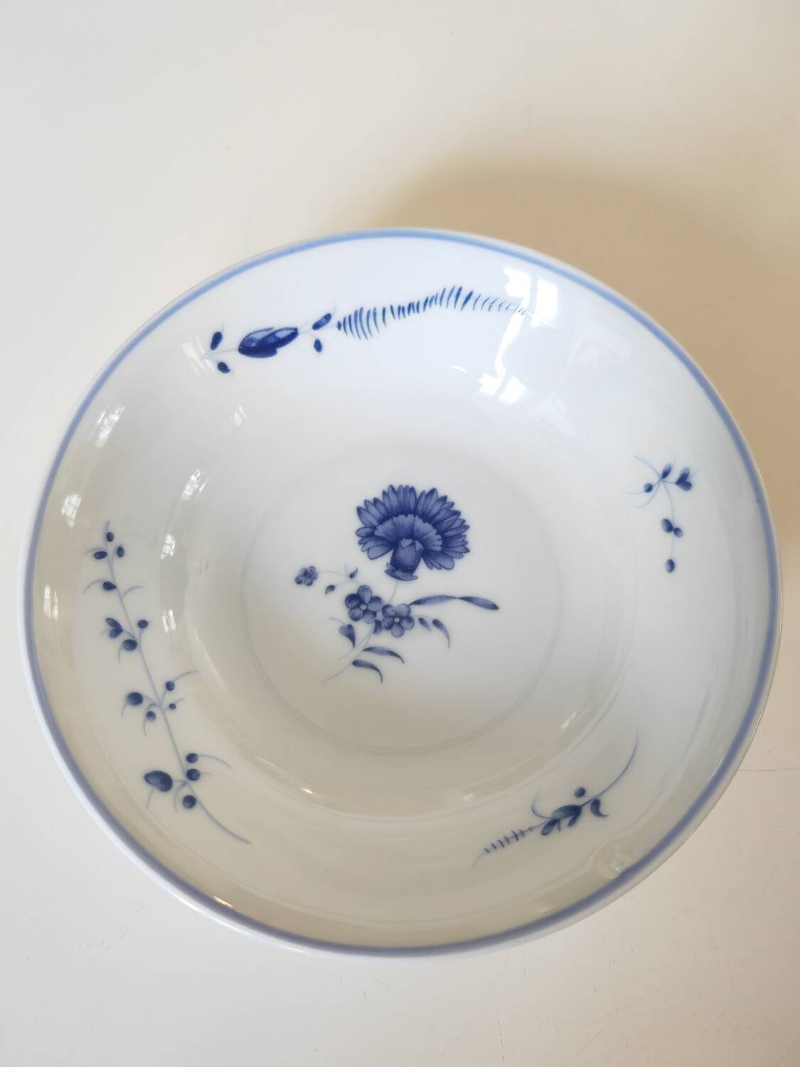 Chantilly porcelain bowl