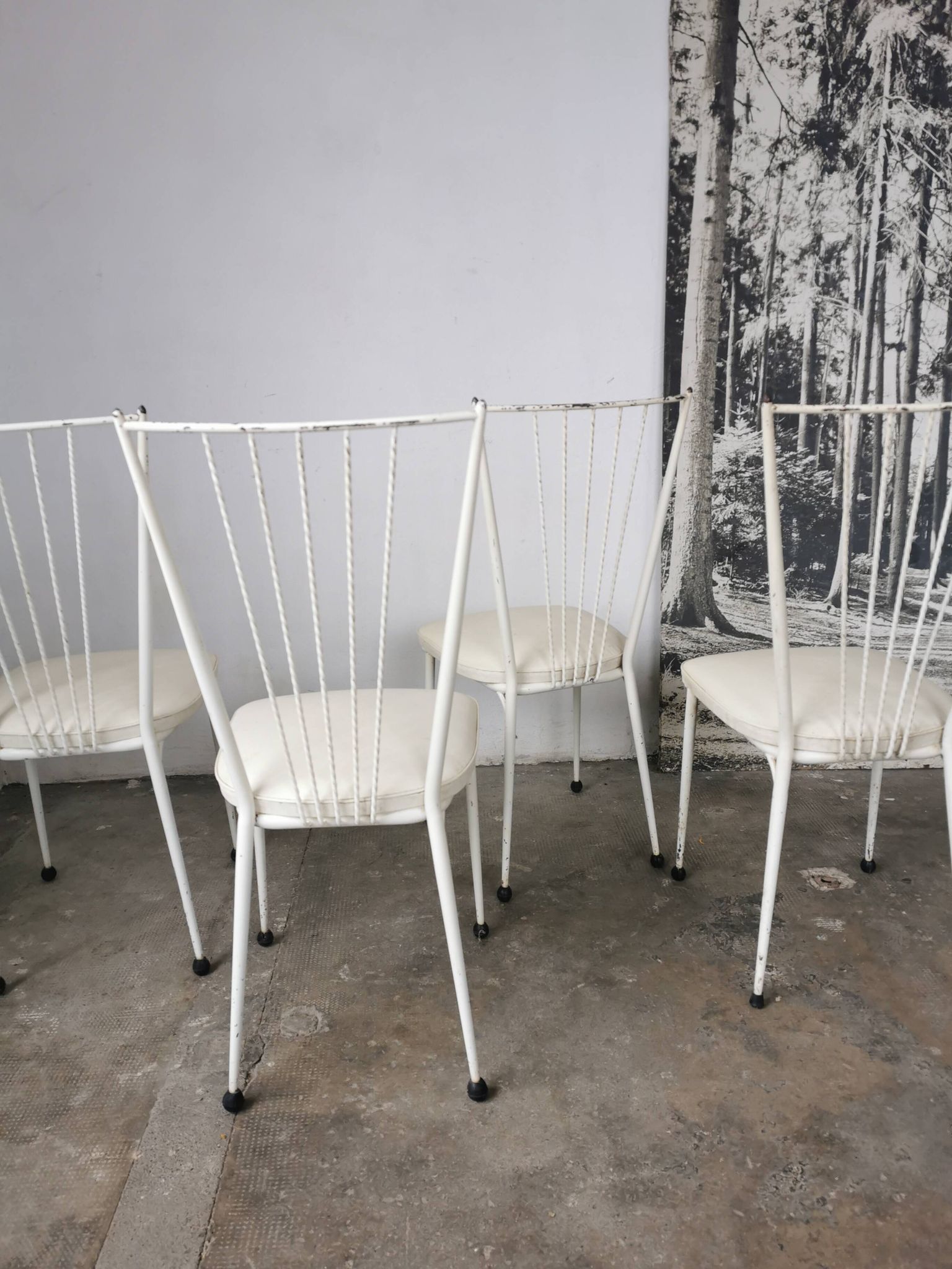 Set of 4 vintage chairs in metal and Skai