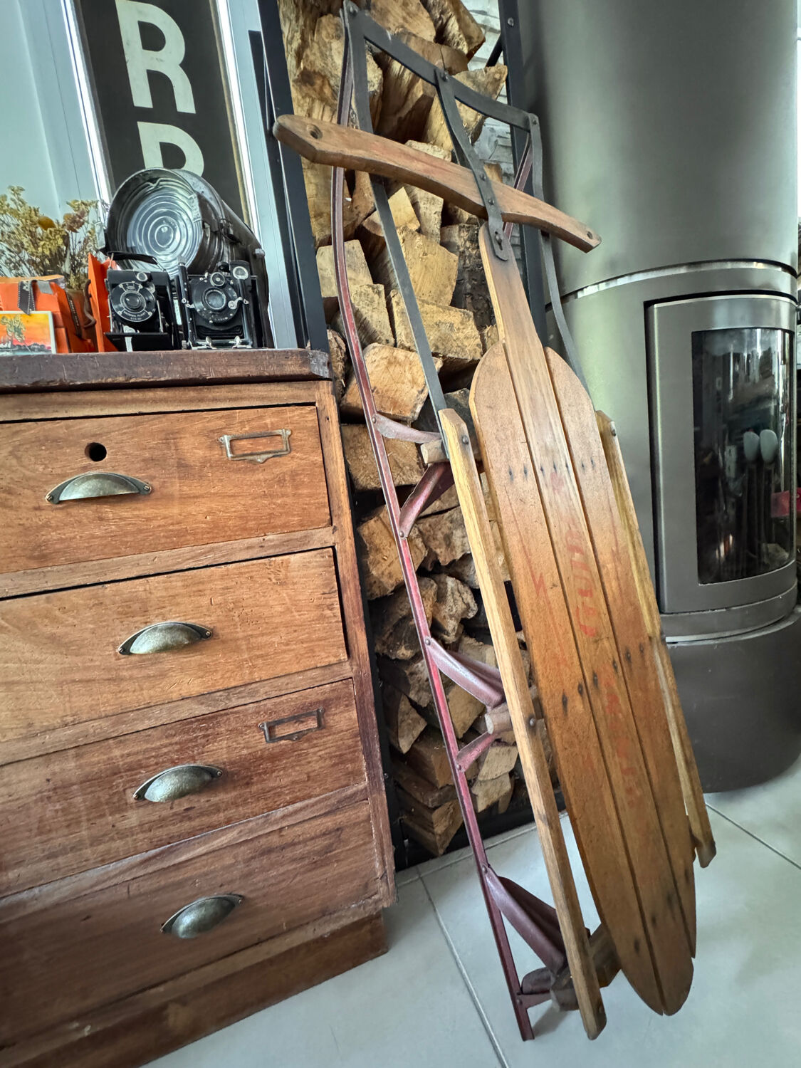 Ancienne luge américaine en bois vintage