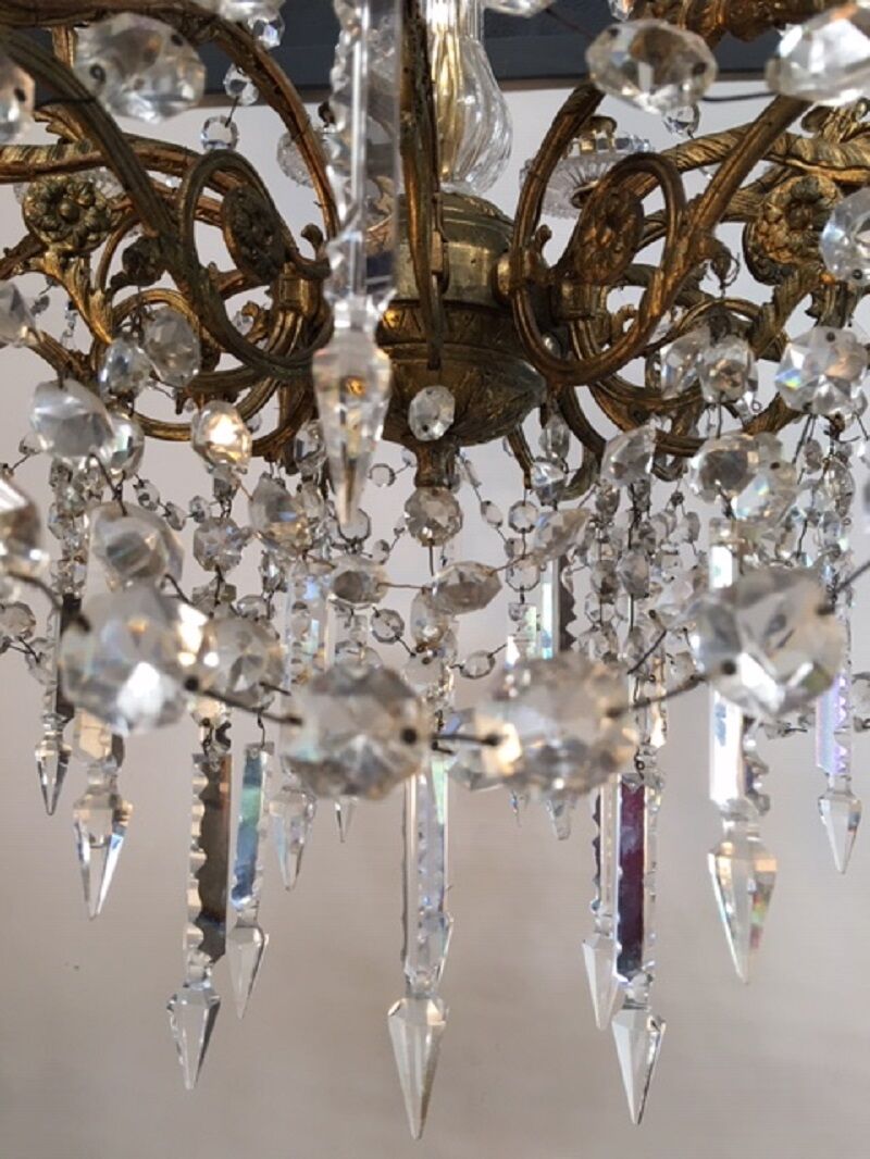 Lustre bronze ancien a pampilles cristal et verre 12 bras 18 lampes