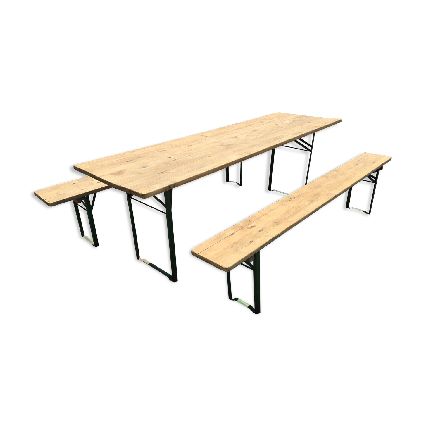 Guinguette table and its 2 benches