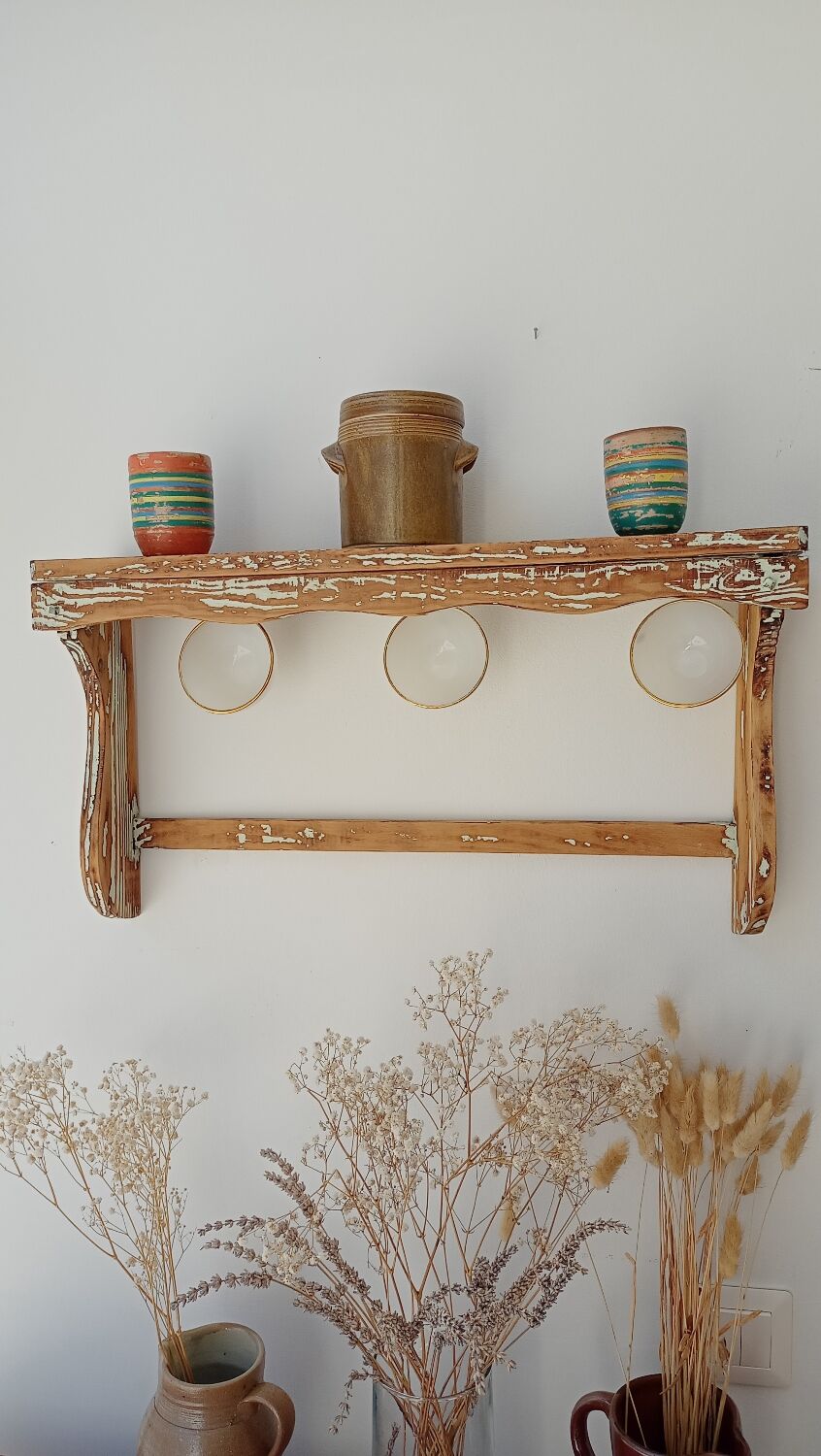 Wall shelf