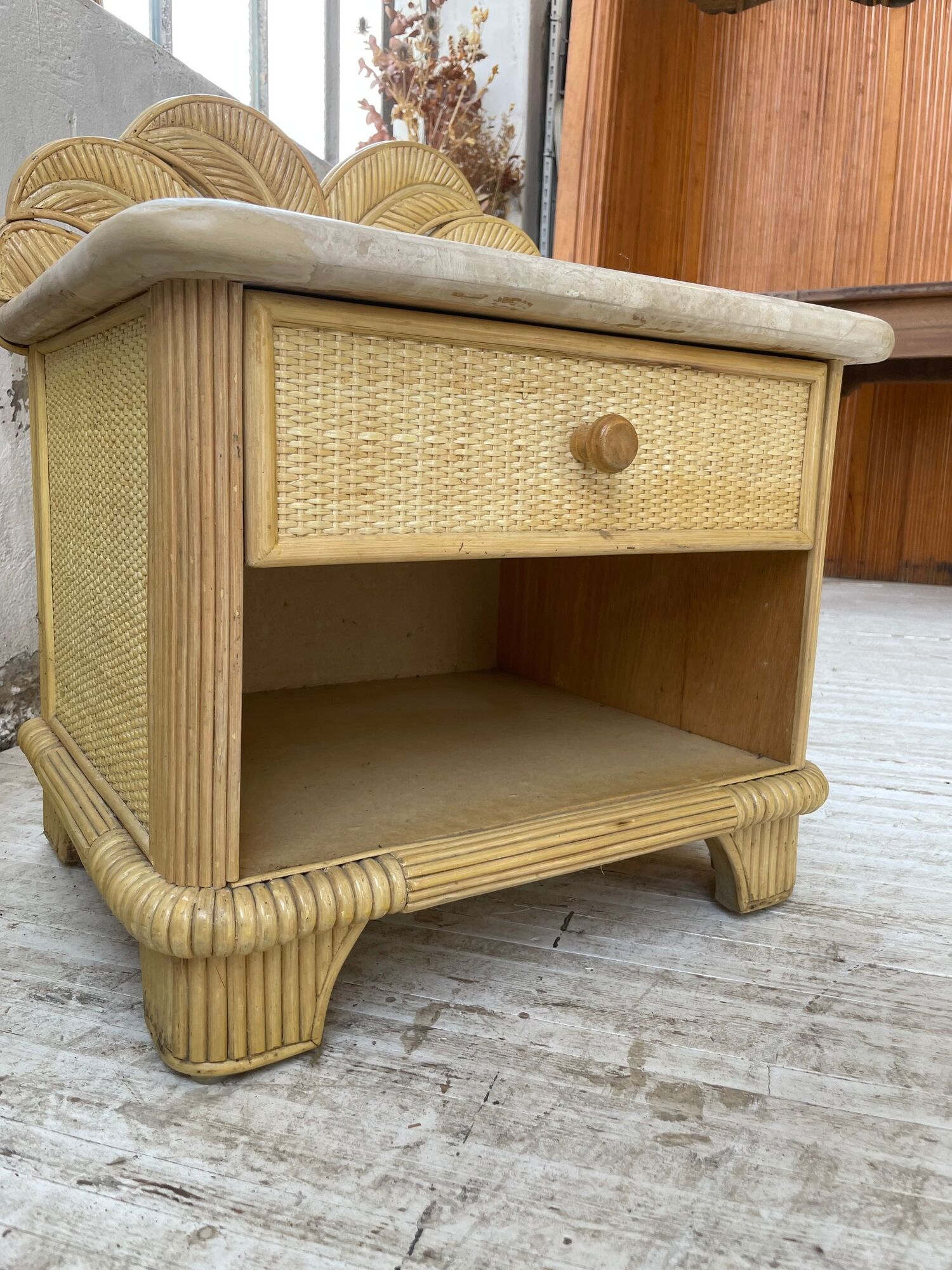 Pair of travertine bedside and rattan palm tree "vivai del sud"