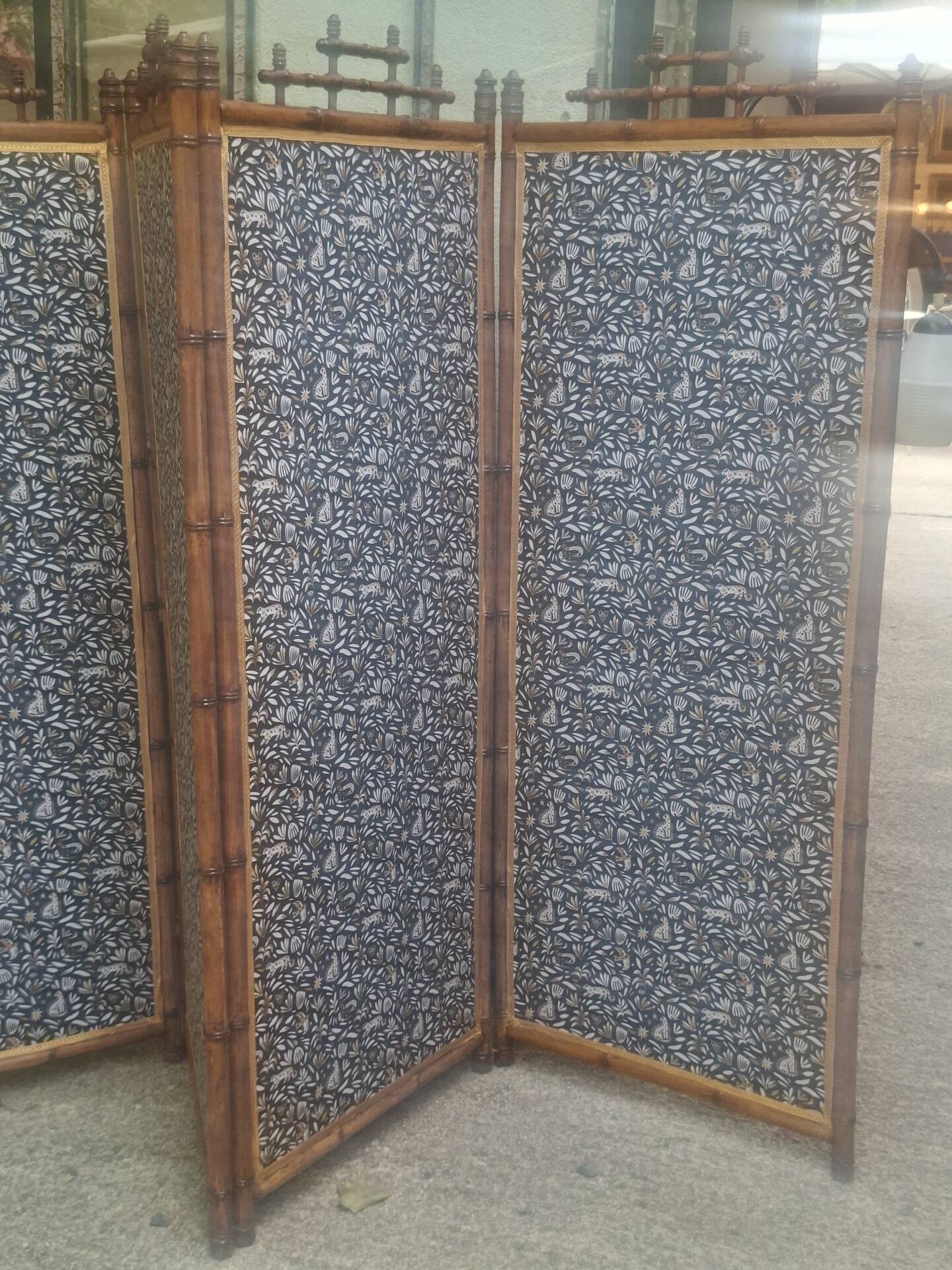 Screen