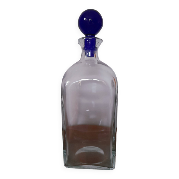 Carafe en verre à bords arrondis