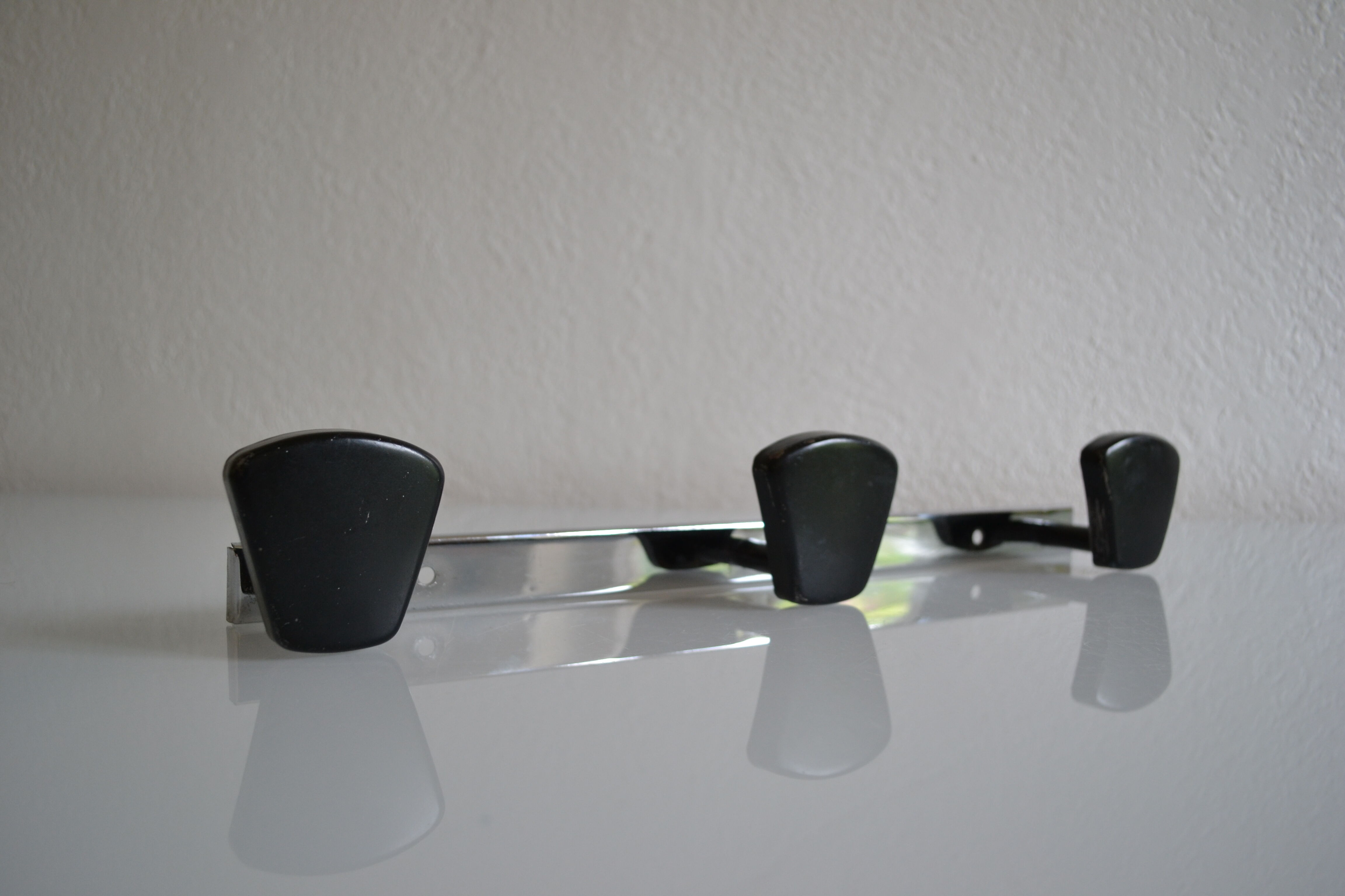 Wall coat rack with 3 hooks vintage 60's