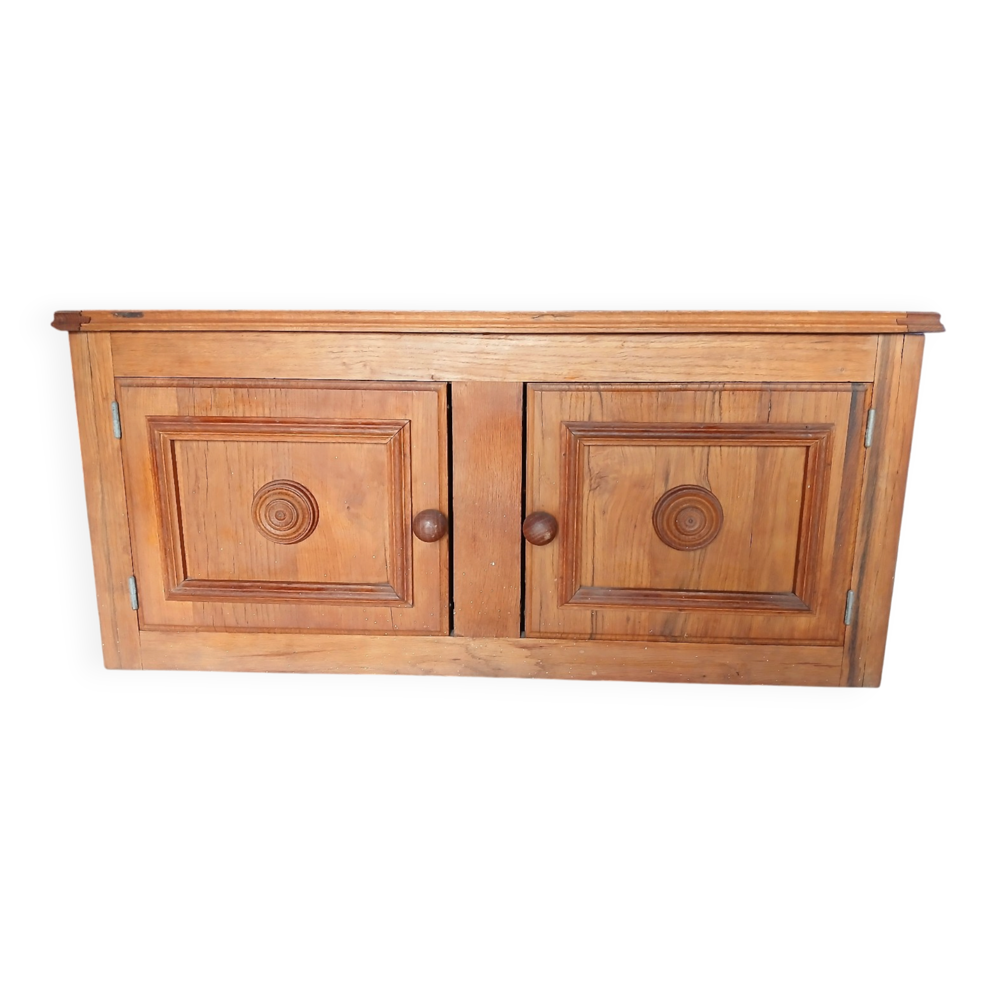 Low oak furniture in the Dudouyt style, with a sculpted front.