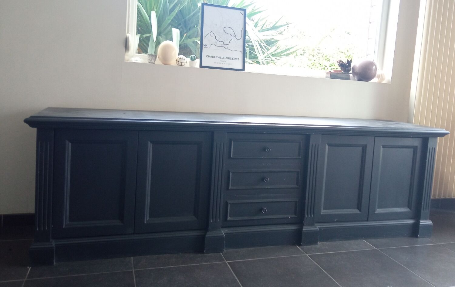 Sideboard