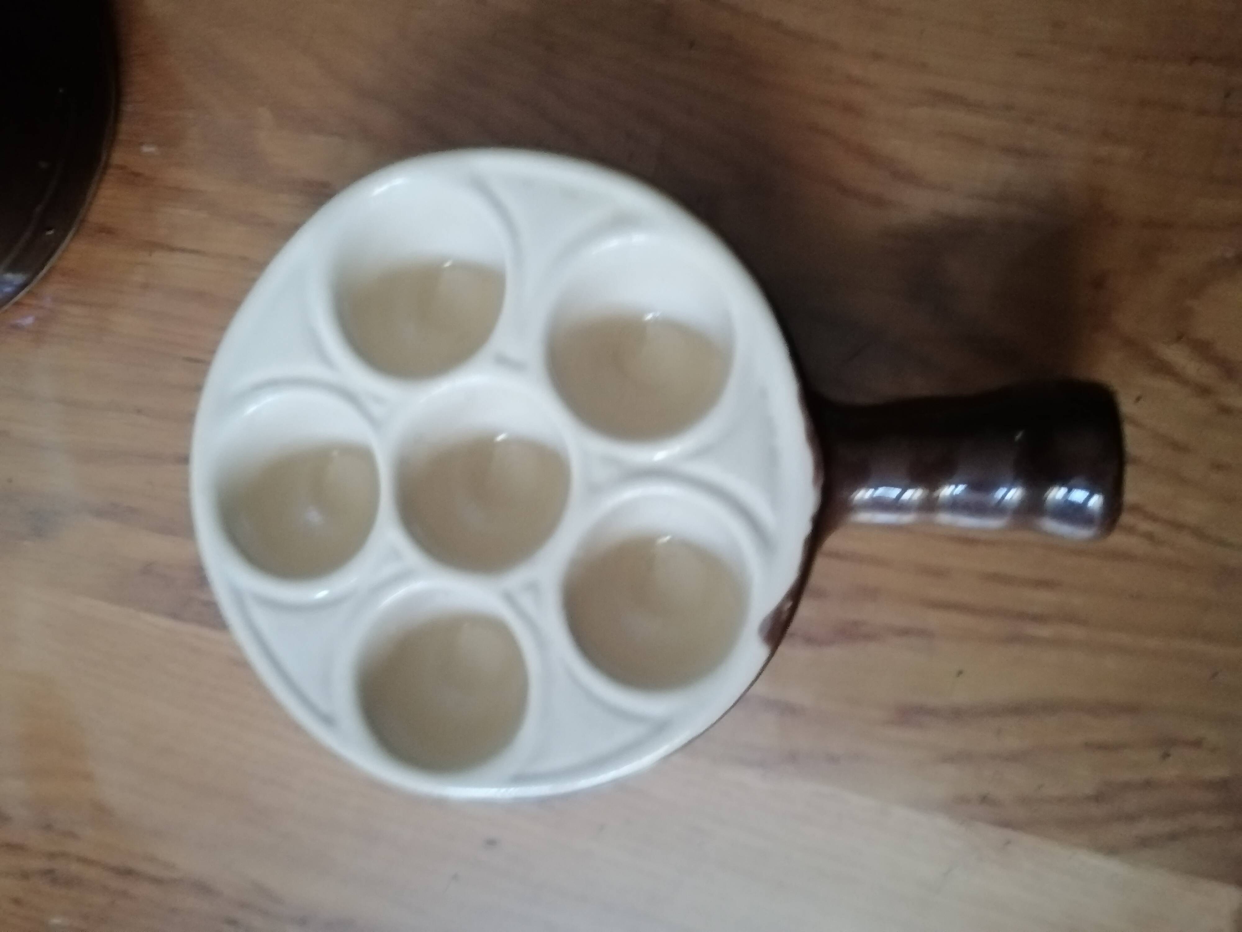 Service set of 7 ceramic snail pieces