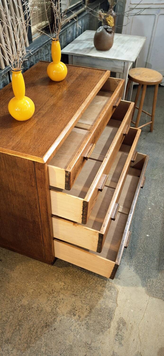 Vintage chest of drawers