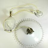 "Rise and fall" suspension in opaline and porcelain