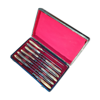 Lot de 22 couteaux manche en corne