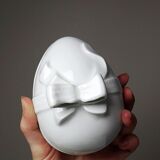 Jewellery box or Easter sweet jar in white porcelain Apilco Deshoulières