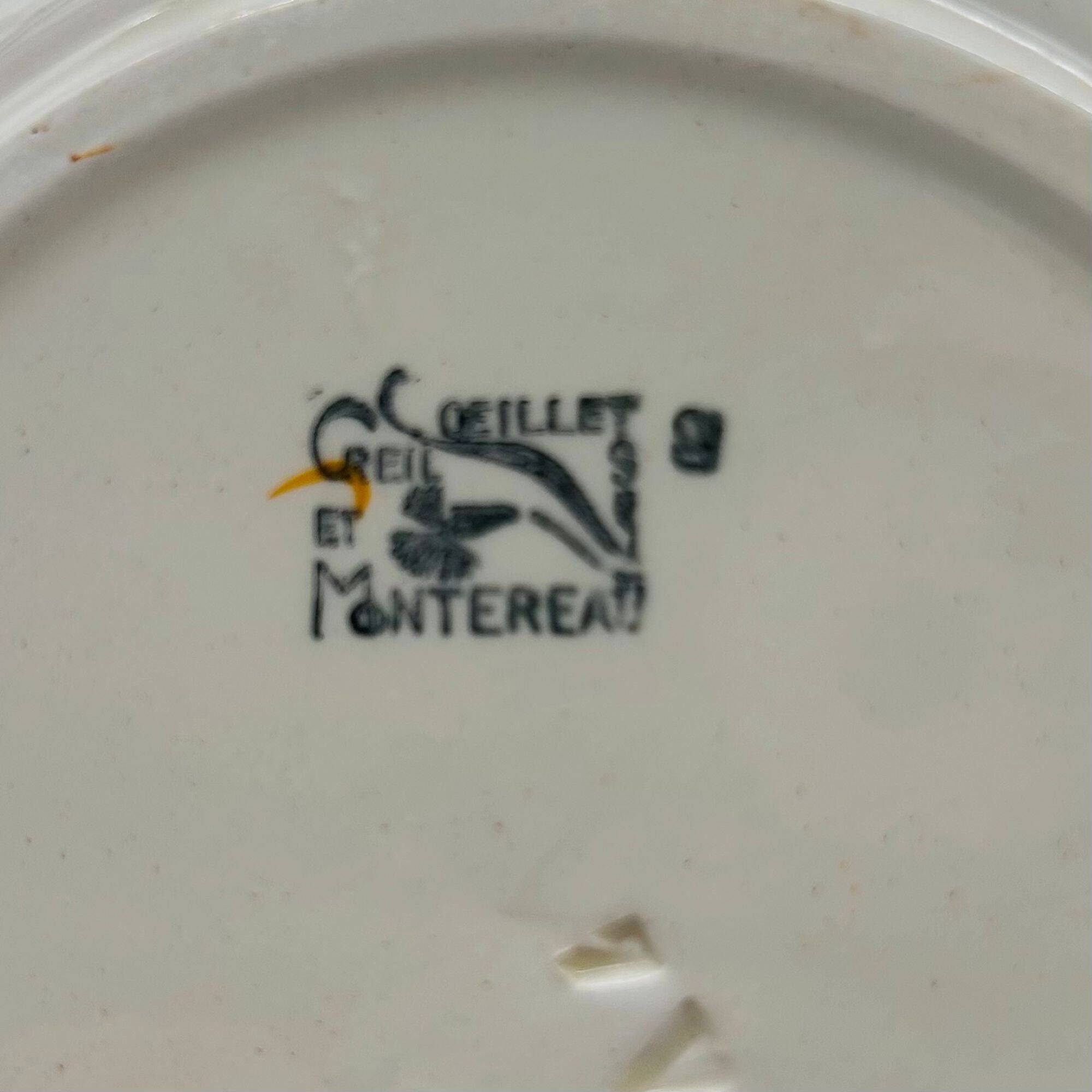 6 Flat Plates, Creil and Montereau – Eyelet model.
