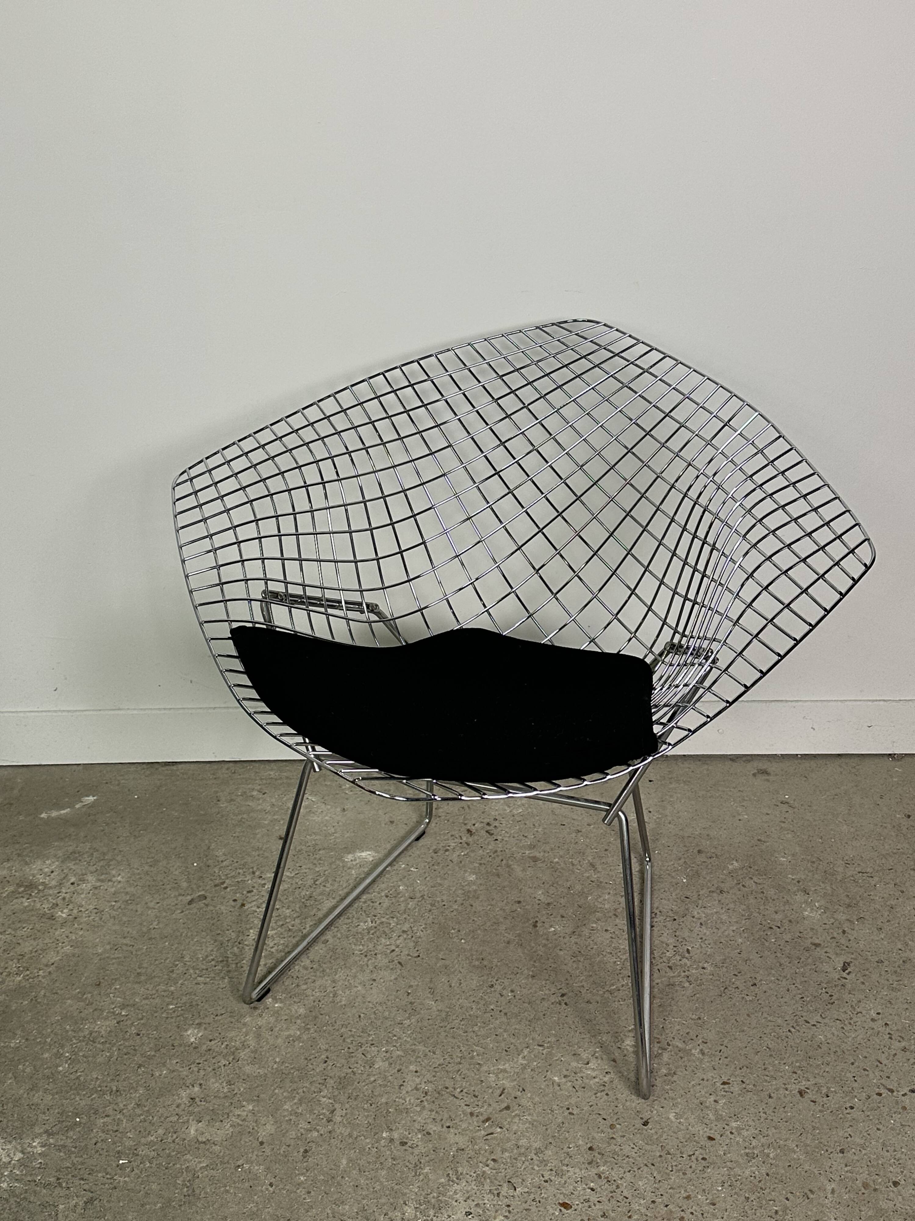 Diamond Bertoia armchair in chrome metal vintage 80