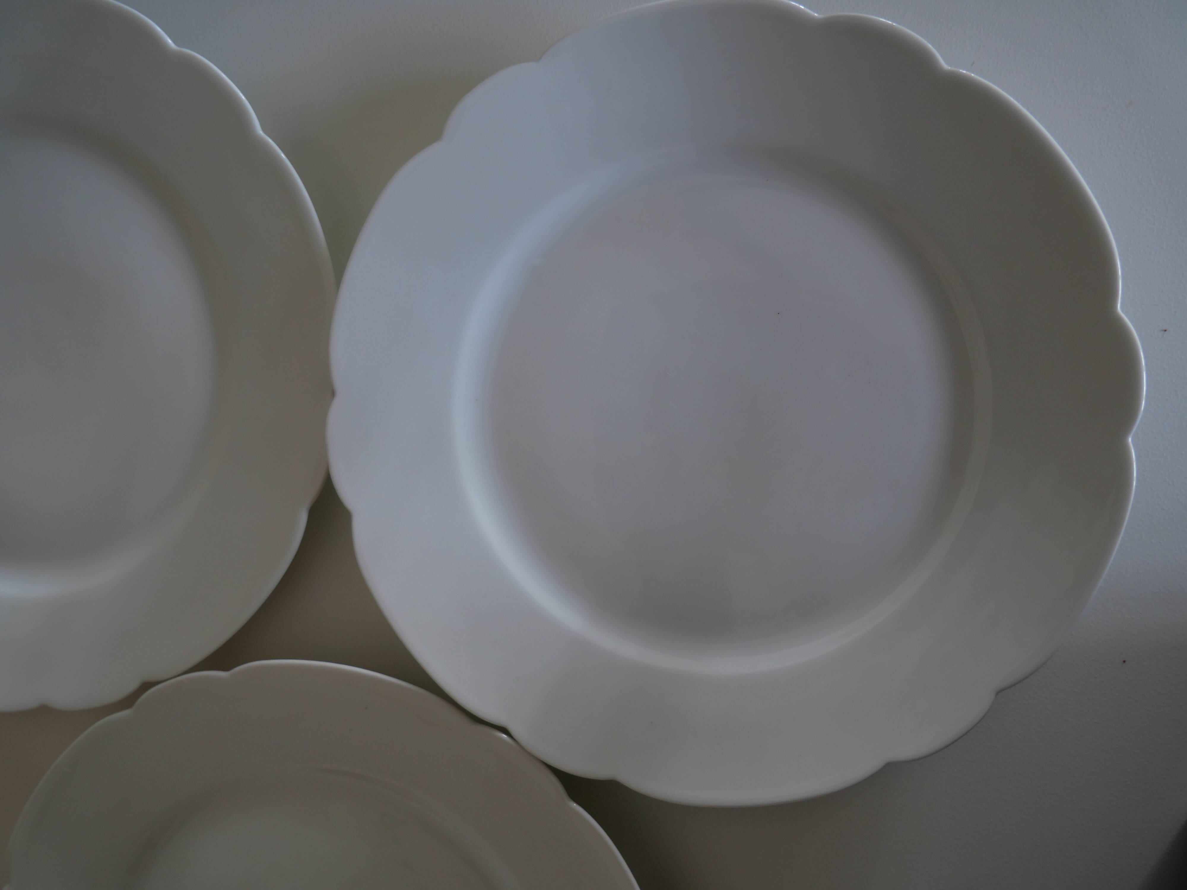 5 flat plates Alfred Hache & C°-V- White Porcelain