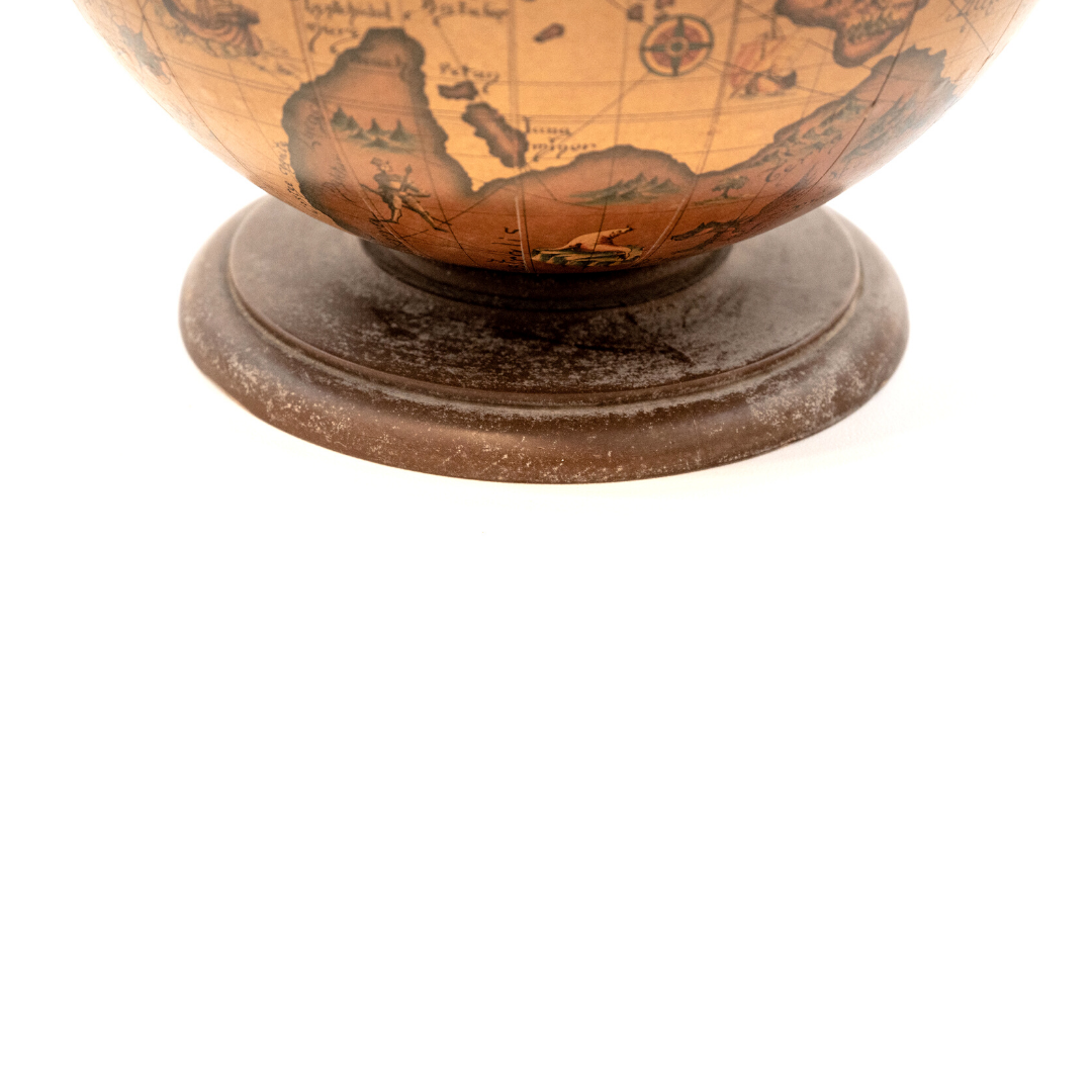 Bar globe terrestrial, Italy, 1970