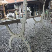 Old garden bench in cast iron and oak