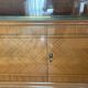 Buffet vitrine vintage bois et laiton