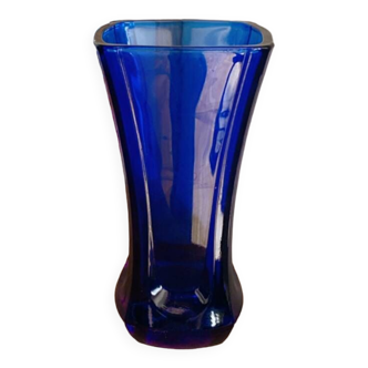 Vase bleu carré