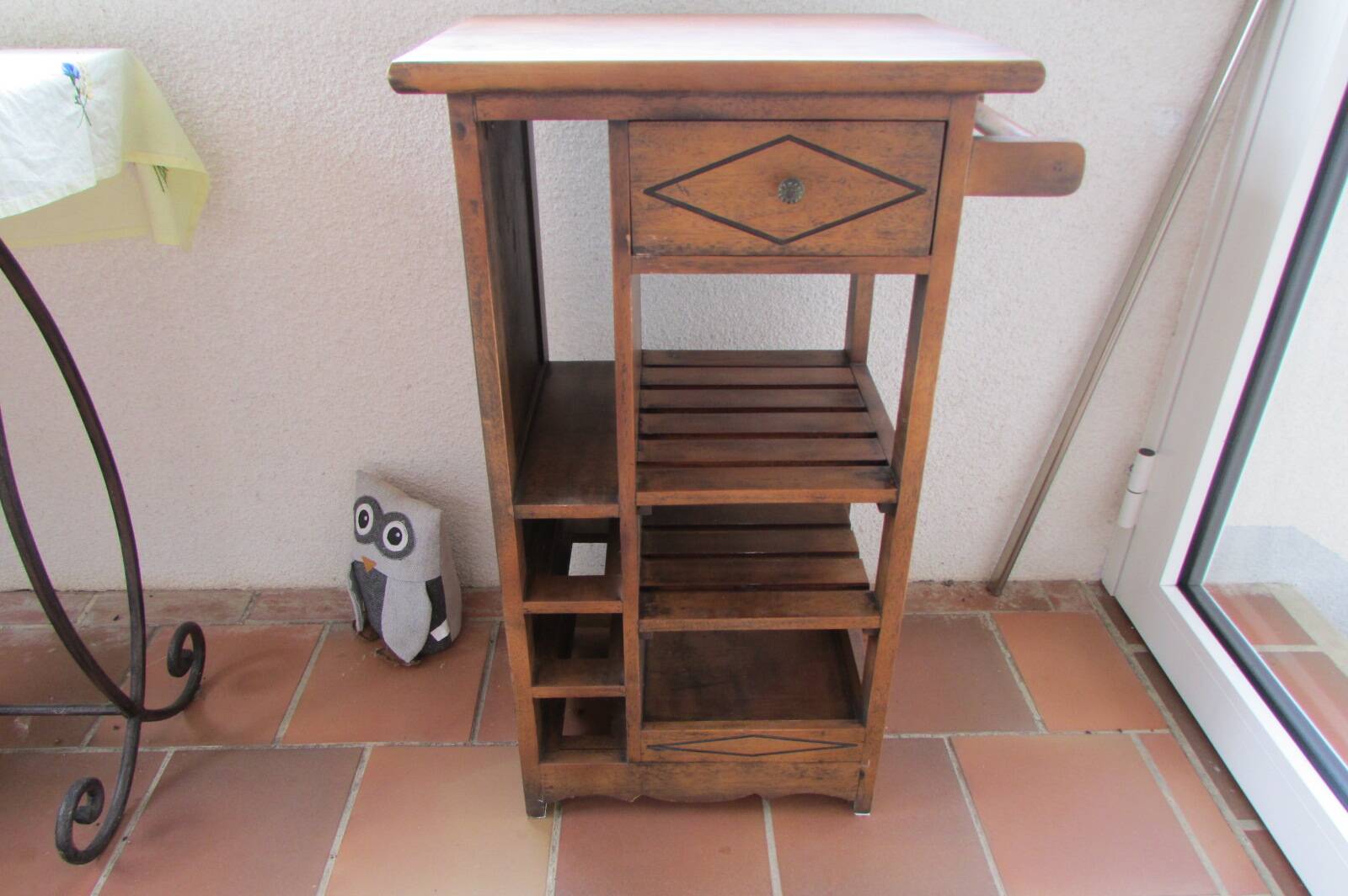 Kitchen storage unit, vegetable dish, solid wood