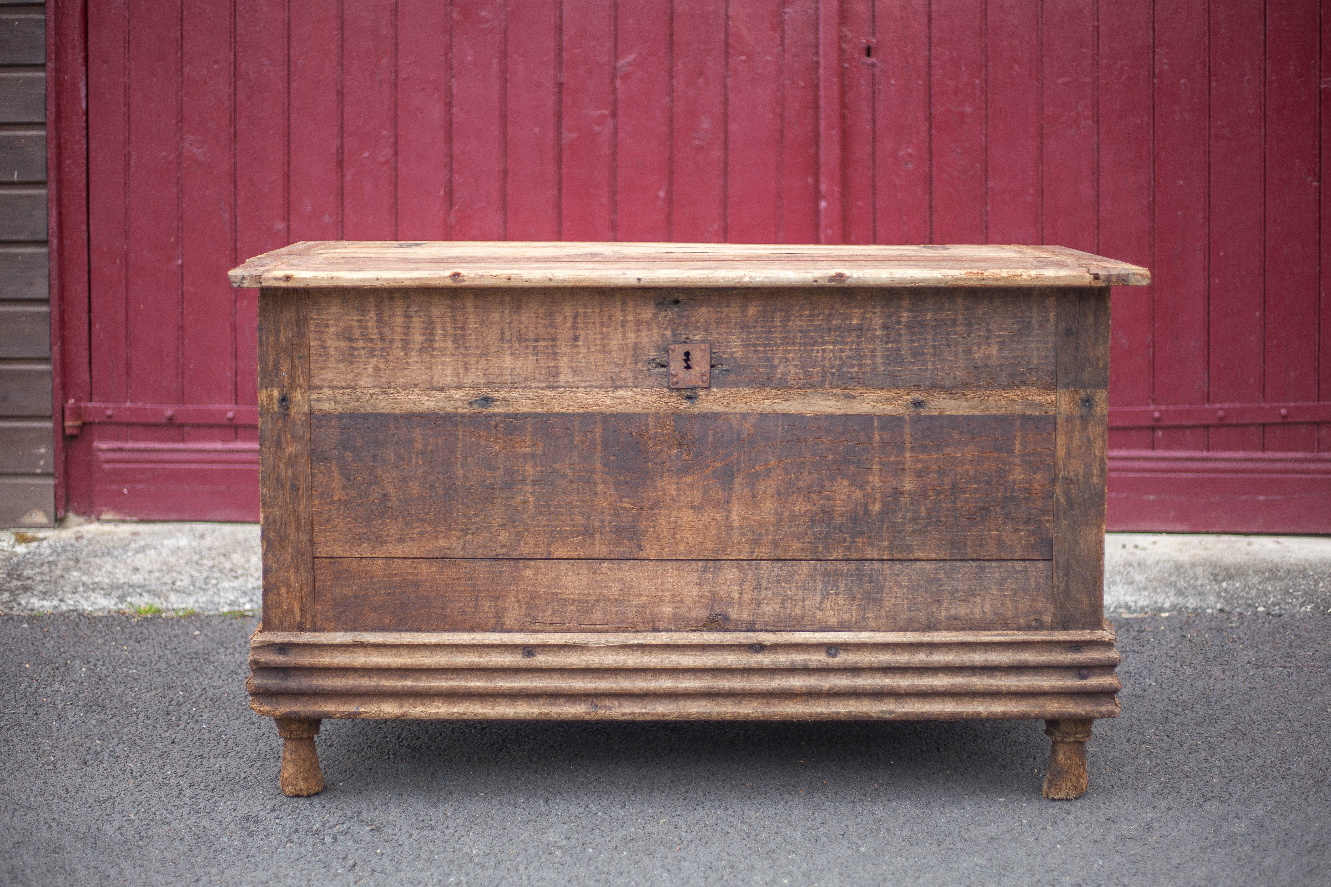 Oak chest