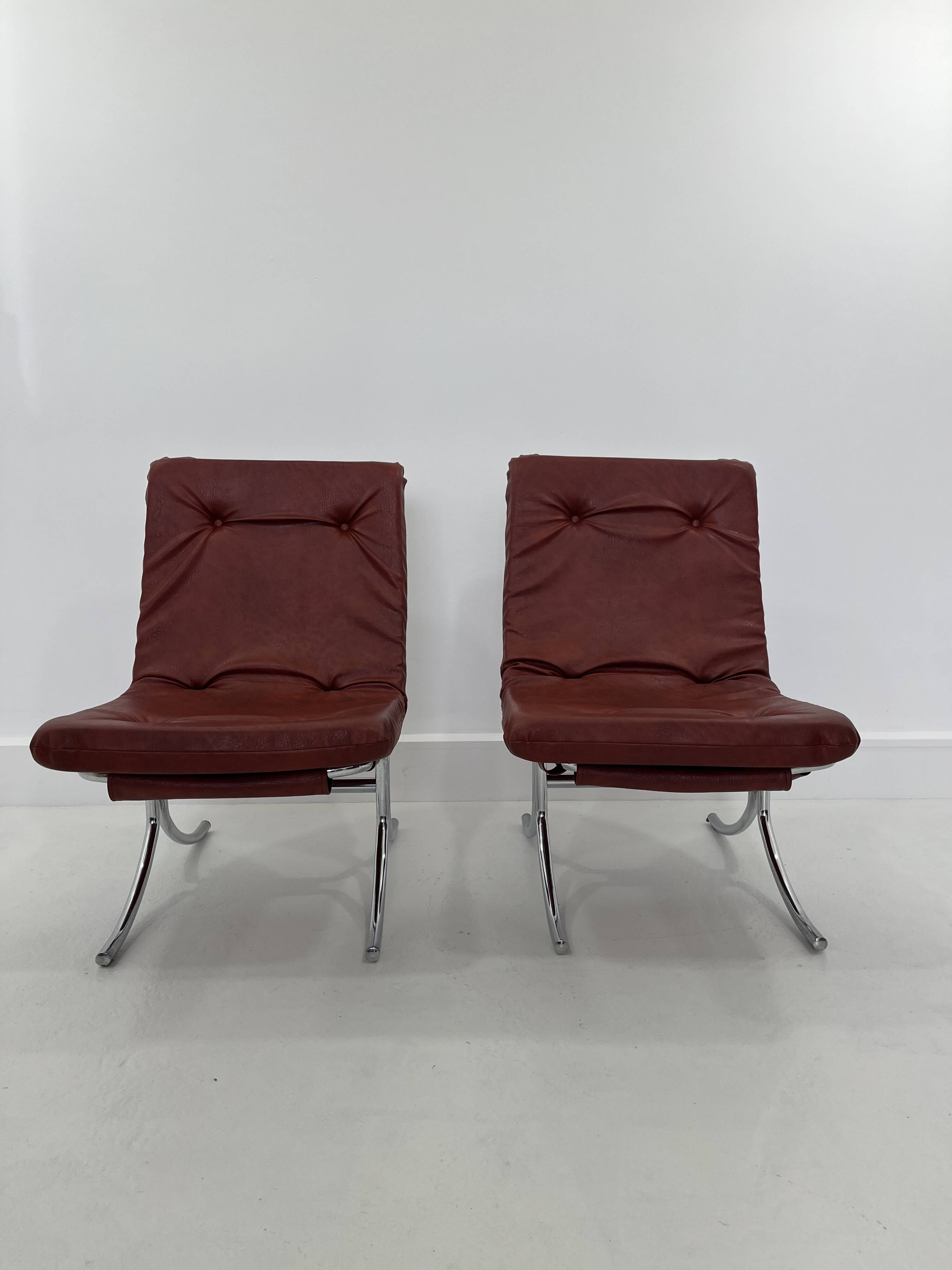 Set of Vintage Lounge Chairs in Chrome and Vinyl, 1970s