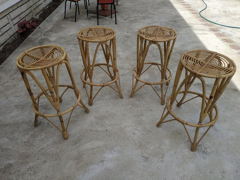 4 vintage rattan stools