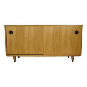 Buffet à portes coulissantes