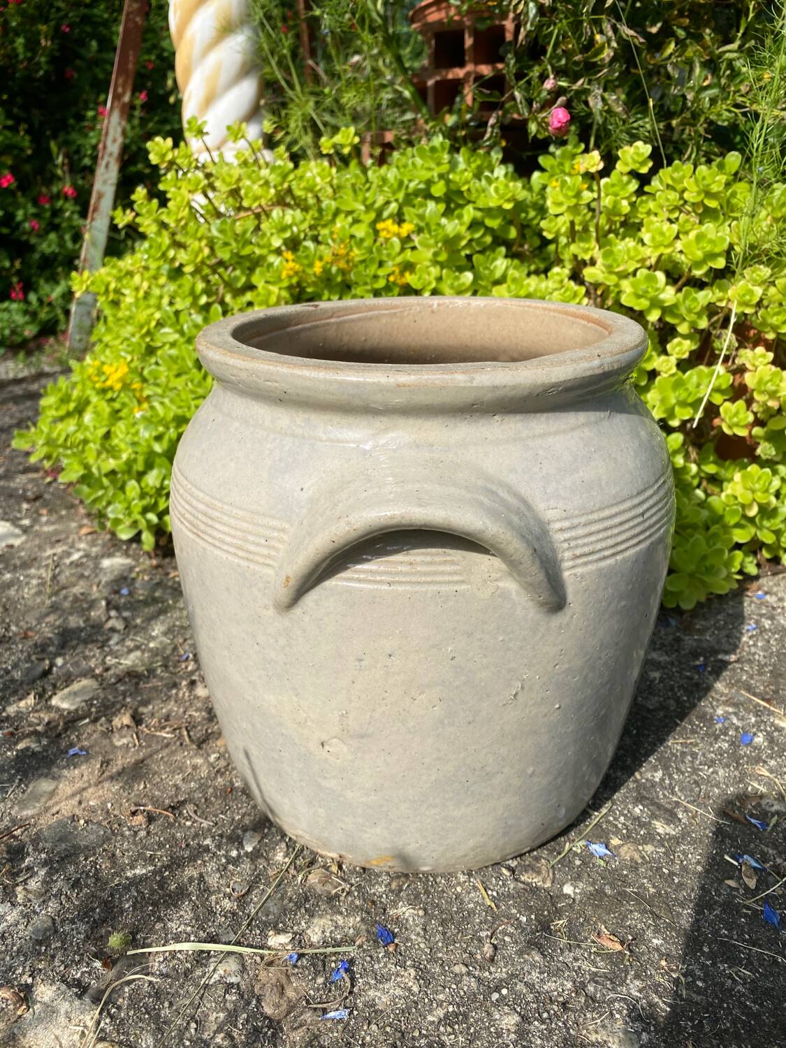 Pot à gras en grès signé