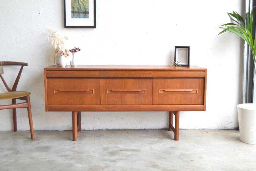 Vintage Scandinavian enfilade English sideboard * 152.5 cm *