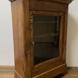 Verriot or walnut display case
